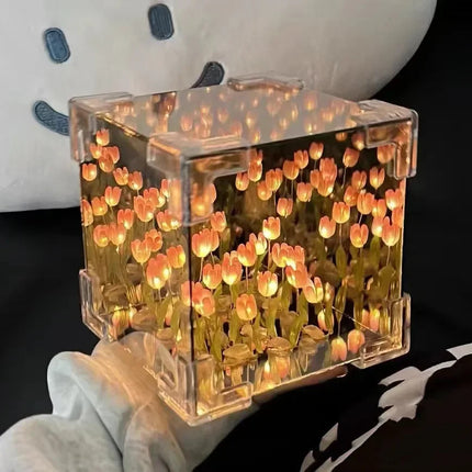 Lumière Éclatante: Cube Créatif Marin de Tulipes 3D – Une Nuit Magique pour Elle